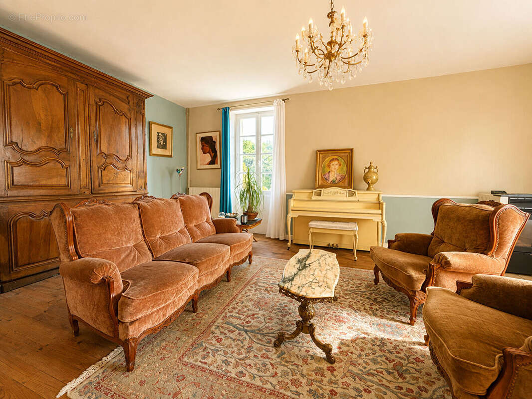 Maison Ger 8 pièces 289m² Corps de ferme d'exception  Un véritable havre de paix au coeur de la nature - photo 10