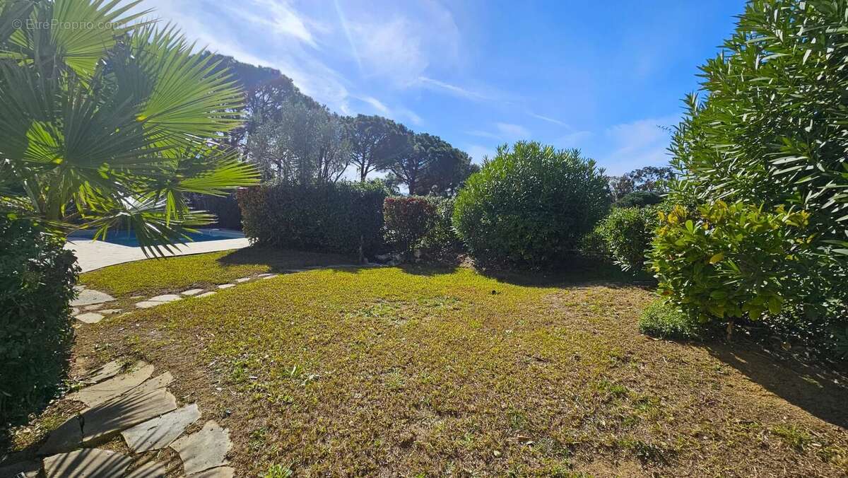 Maison à VILLENEUVE-LOUBET