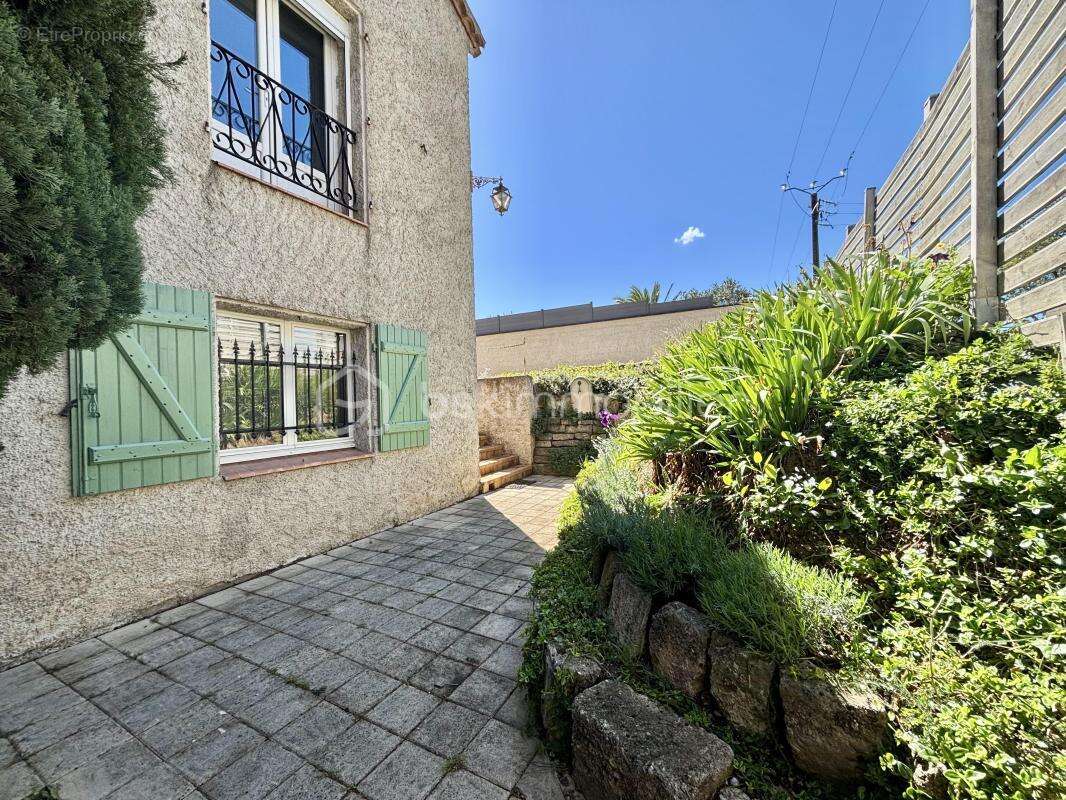 Maison de caractère avec potentiel, garage et jardin à 20 min des plages - photo 22