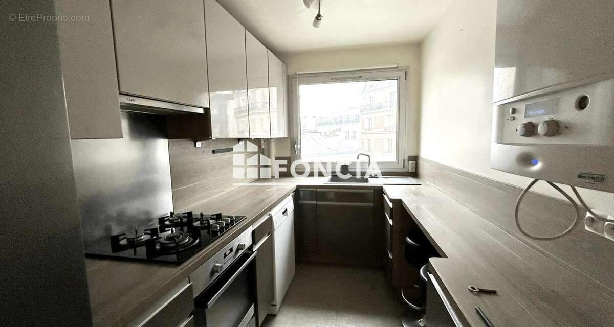 Appartement à PARIS-12E