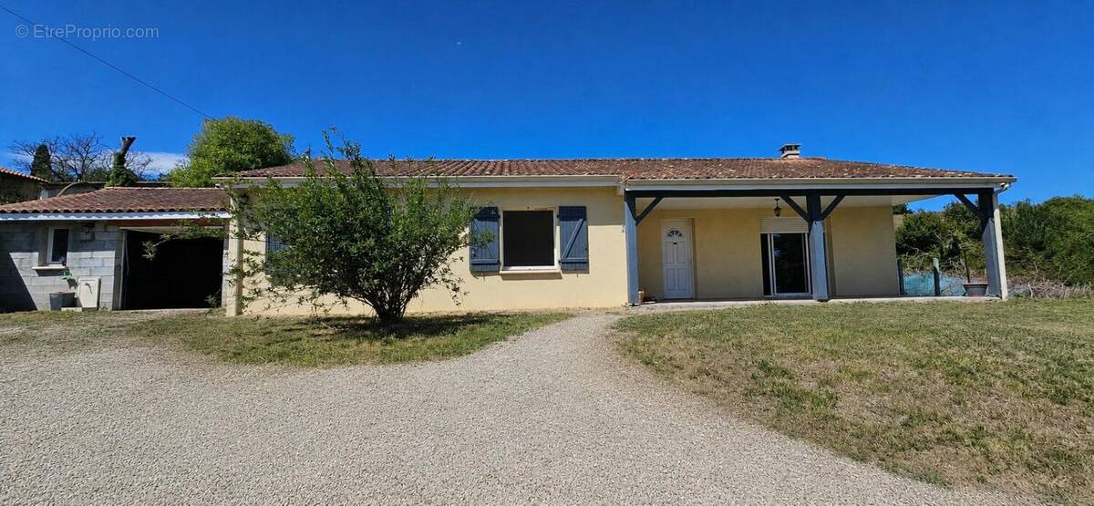 Photo 1 - Maison à CHANTERAC