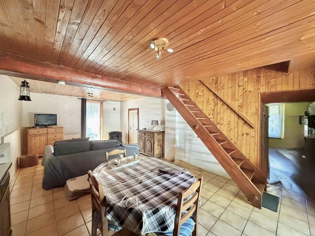 Magnifique ferme dans la forêt  - photo 4