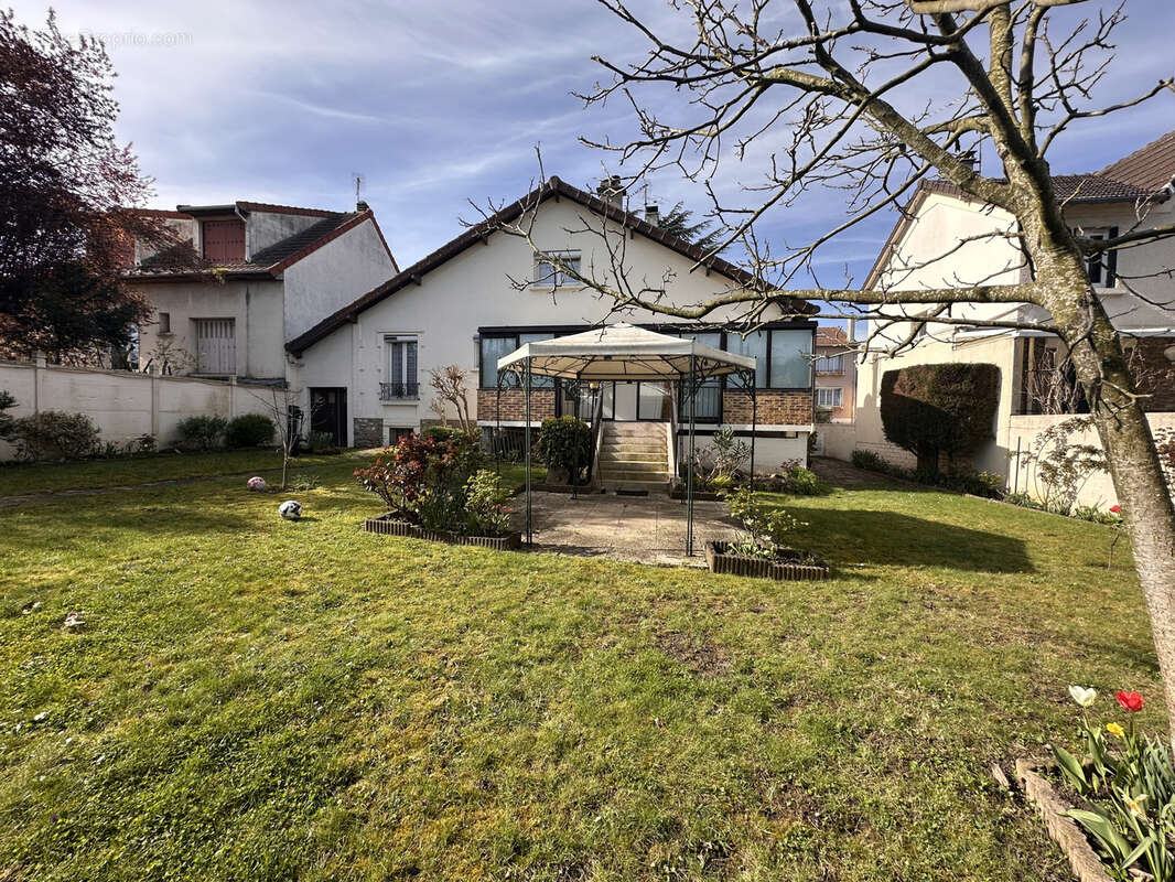 Maison à PIERREFITTE-SUR-SEINE