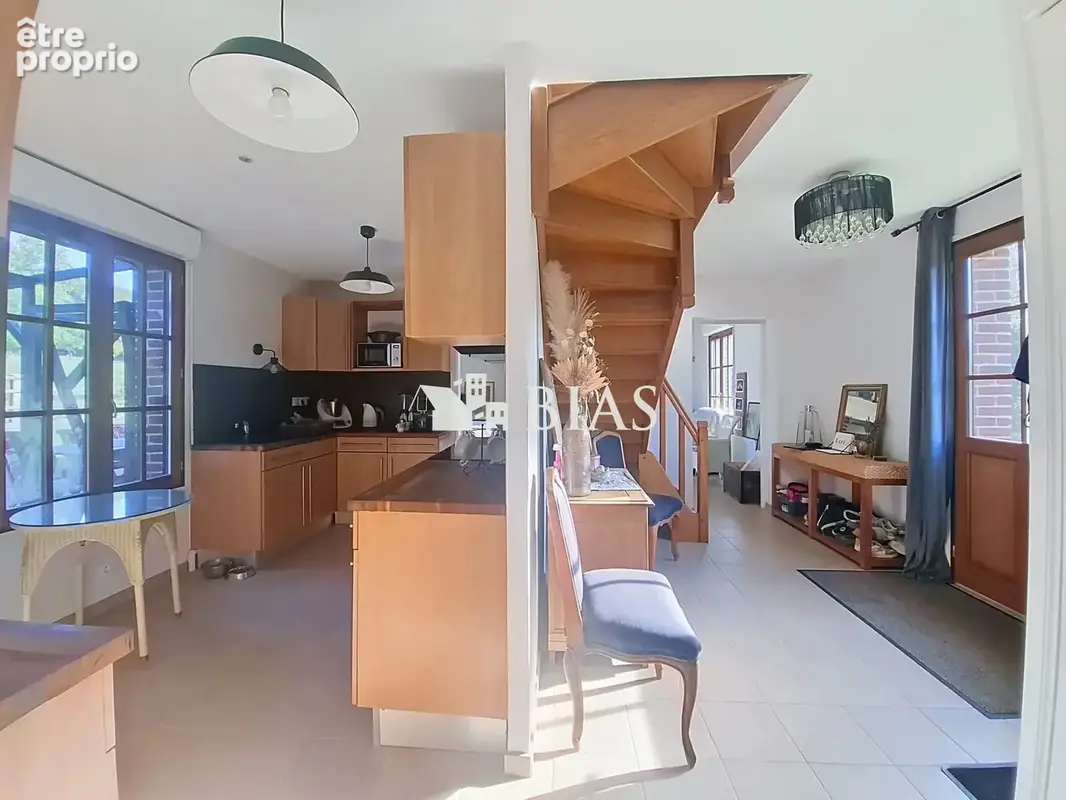 Maison 5 pièces 137 m² à vendre à Pont-L'eveque (14130) - photo 5
