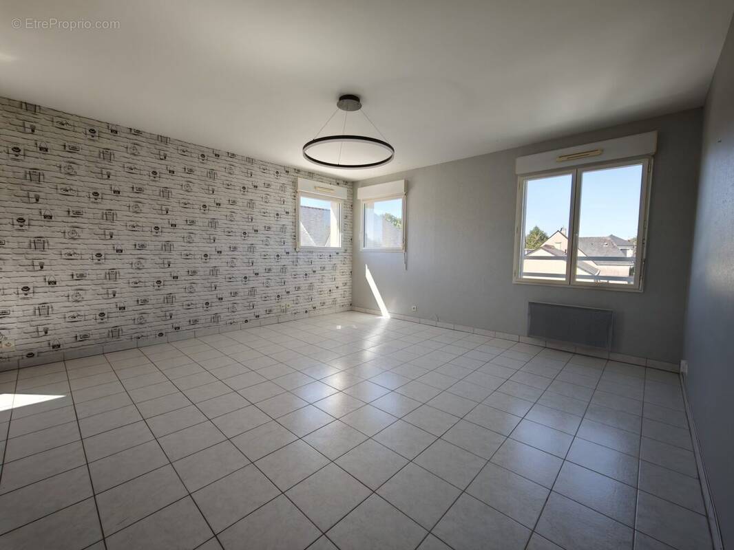 Appartement à MURS-ERIGNE