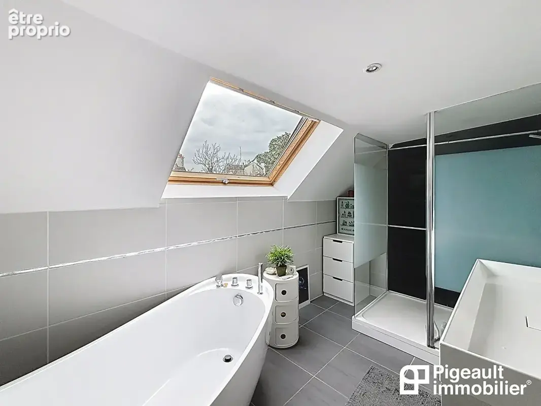 Maison T7 à vendre - 5 chambres - Rennes - Sainte Thérèse - Jardin - photo 11