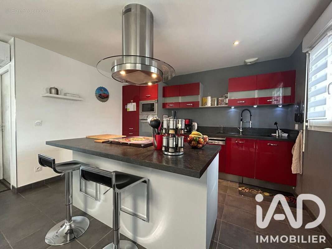 Maison 90 m² à Saint-Hilaire  - photo 5