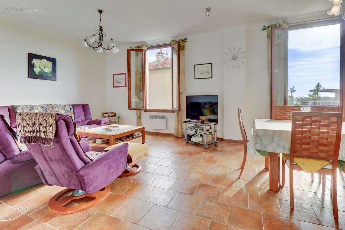 Appartement à BEAUSOLEIL