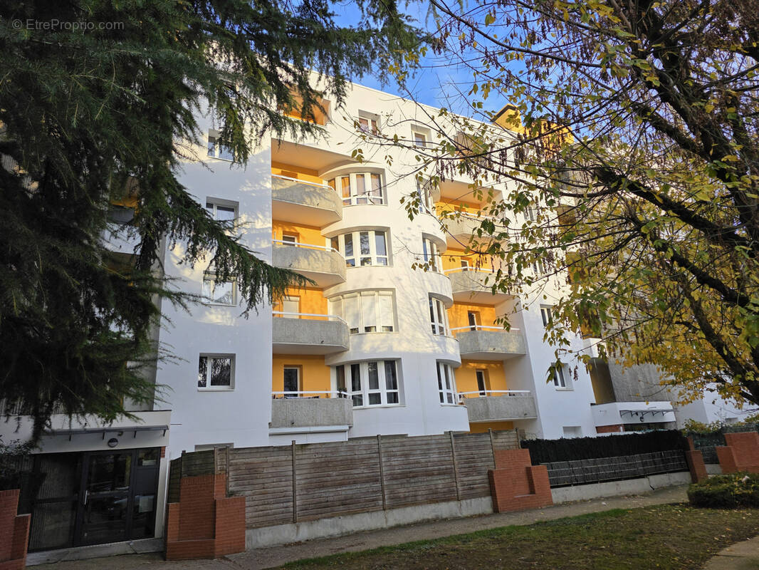 Appartement à RIS-ORANGIS