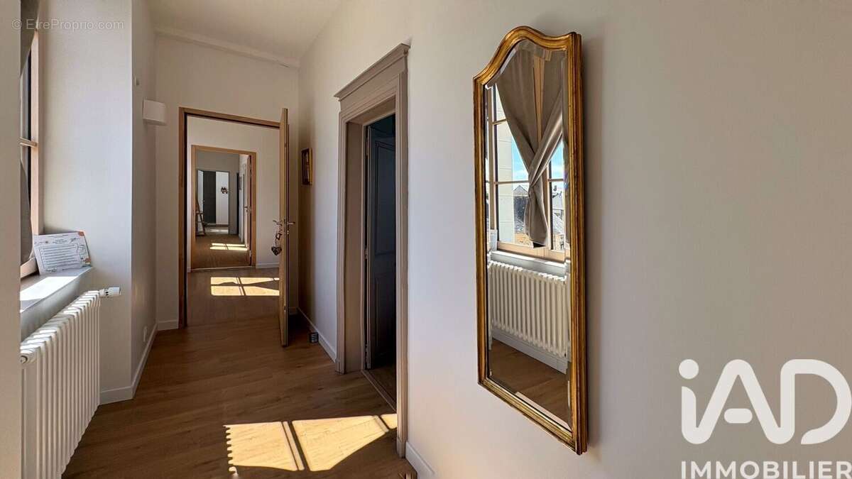 Maison 402 m² à Saint-Melaine-Sur-Aubance  - photo 9