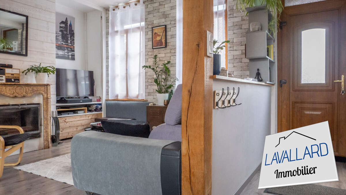 Maison à VILLERS-BRETONNEUX