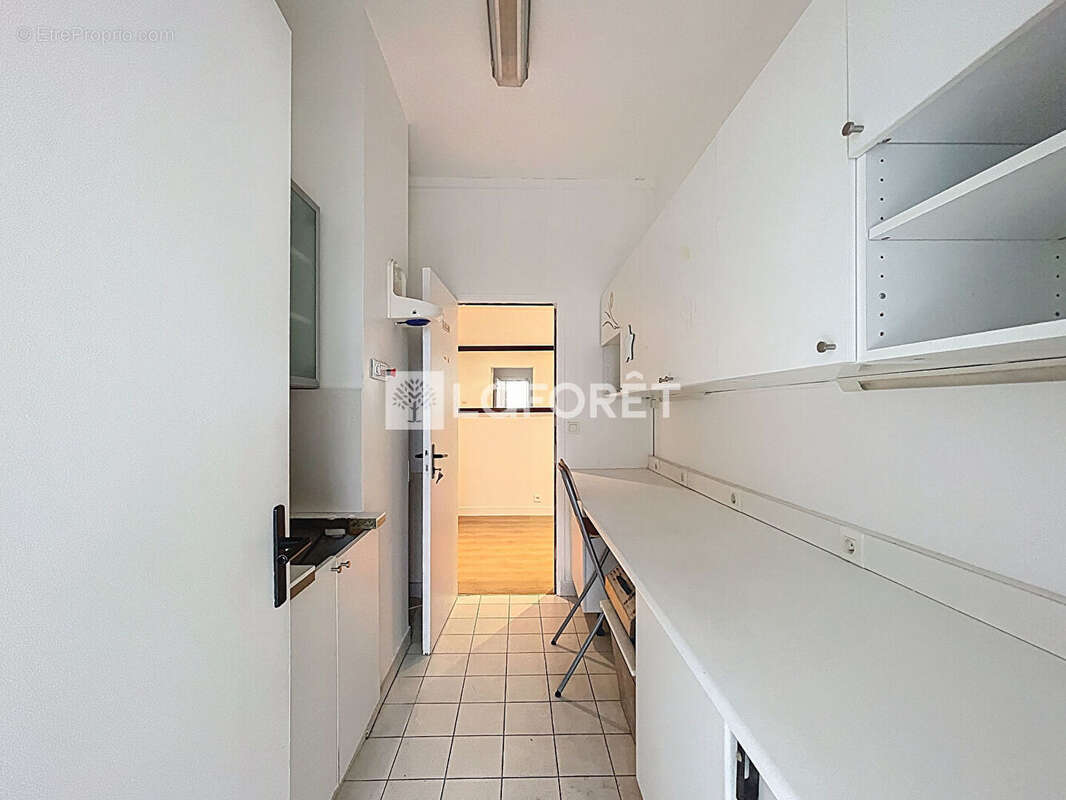 Appartement à PARIS-14E