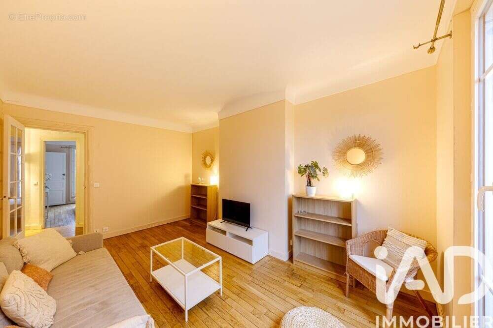 Photo 3 - Appartement à COURBEVOIE