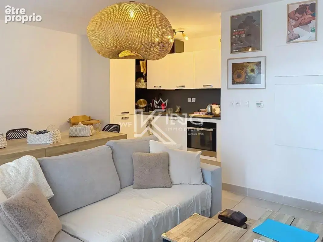 FREJUS - Appartement T3, 68 m2, avec piscine et garage double - photo 5