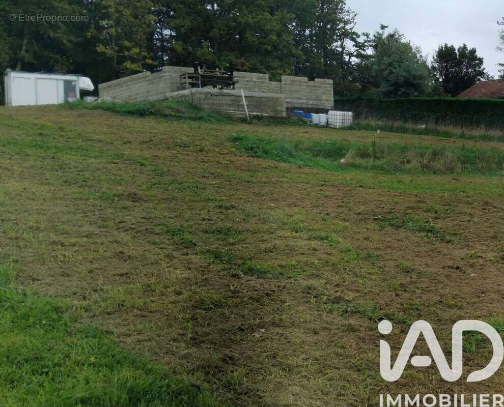 Photo 3 - Terrain à VILLEFRANQUE