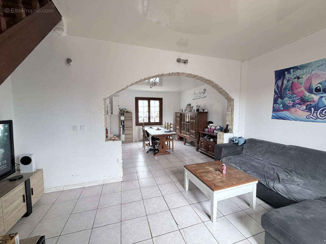 Maison à HOMBLEUX