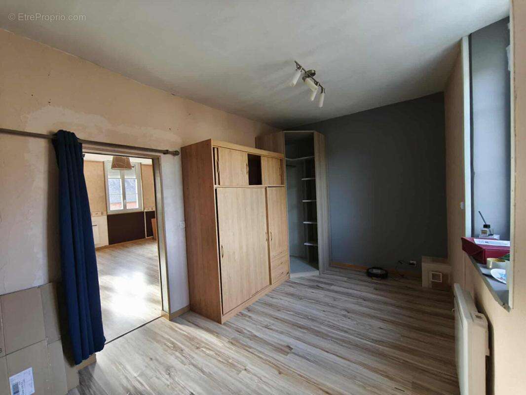 Maison 8 pièce(s) 211 m2 - photo 10