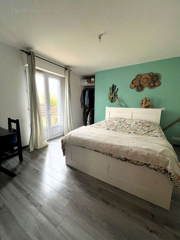 Maison à MONTREVAULT