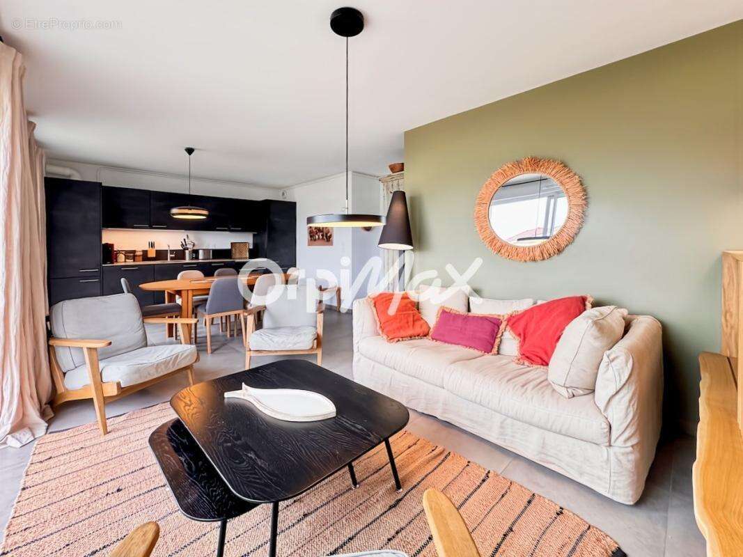 Appartement à NESLES