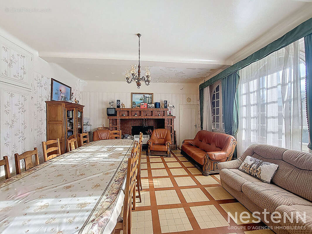 Maison à CASTELNAU-SUR-L'AUVIGNON