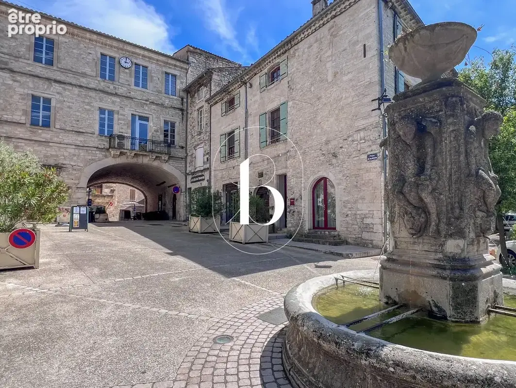 Appartement à BARJAC