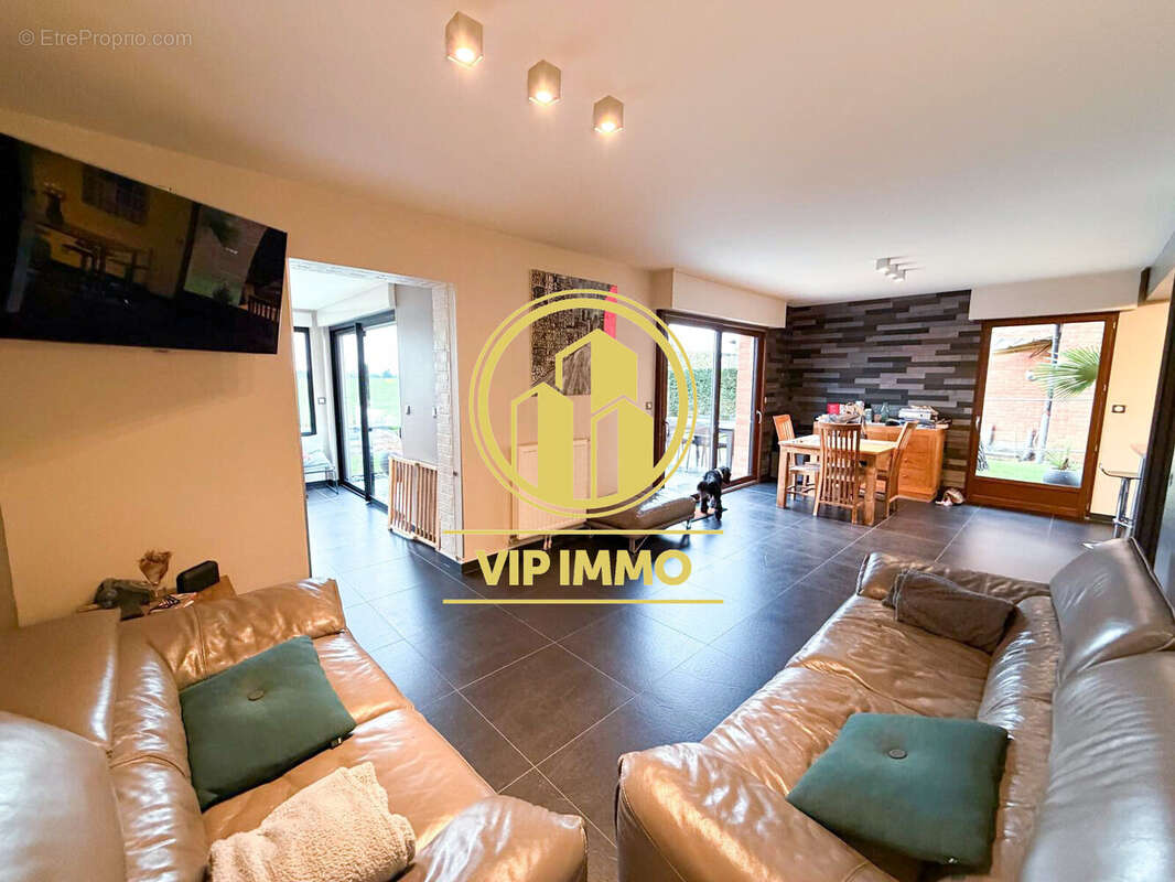 Maison à SAINGHIN-EN-WEPPES