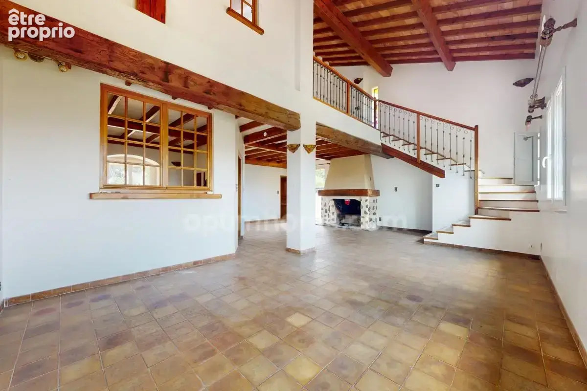 MARTIGUES (13) : à vendre Maison 4 chambres, 1 bureau, 2 appartements T3 et T4, garage sur terrain 859m² - photo 12