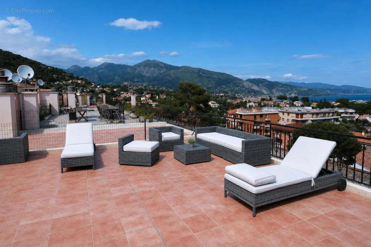 Appartement à ROQUEBRUNE-CAP-MARTIN