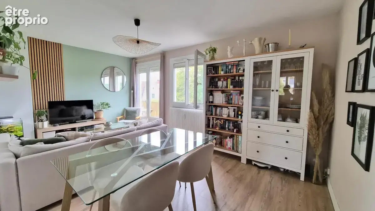 Appartement à LA FERTE-ALAIS