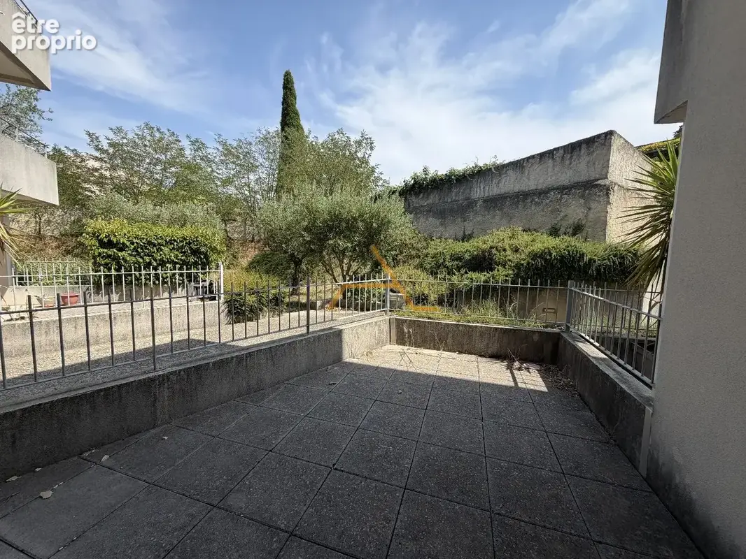 Appartement à VALREAS