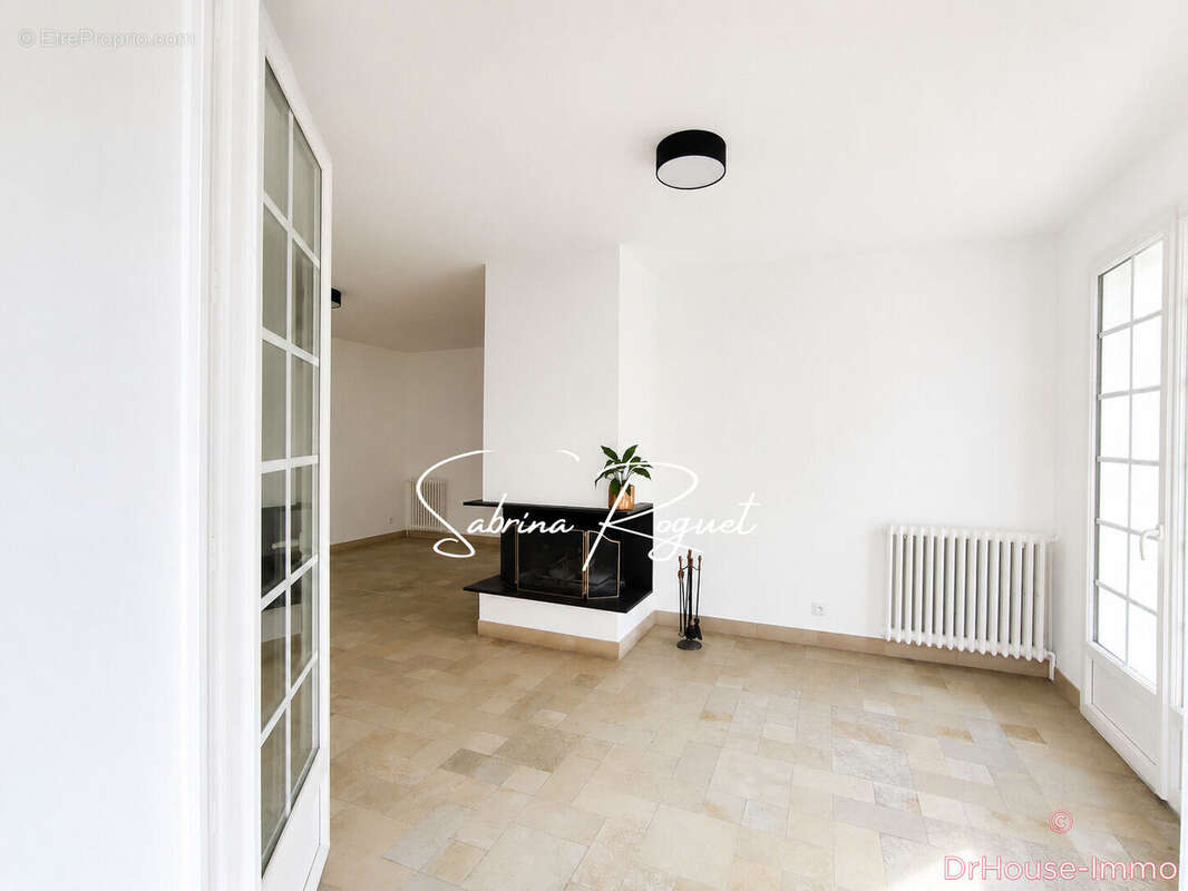 Maison 162 m² à Begles  - photo 2