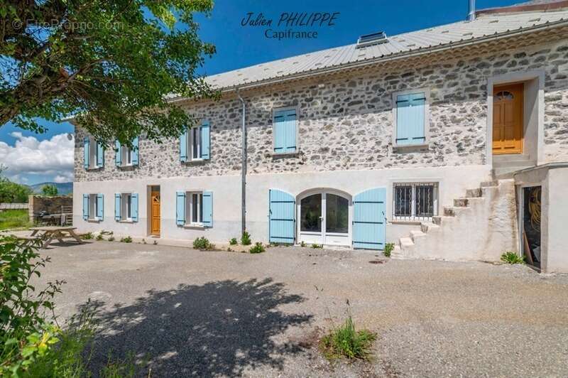 Corps de ferme à vendre 7 pièces ANCELLE (05) - photo 16