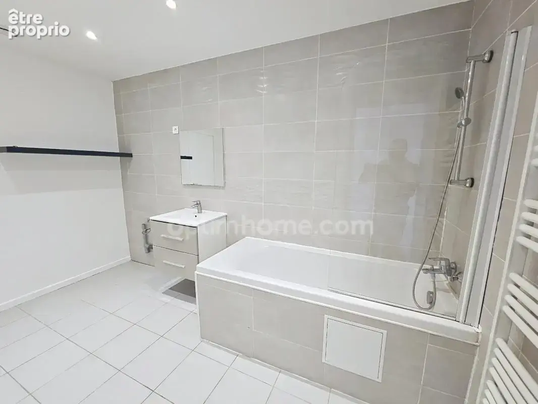 Appartement 2 pièces à vendre à CARRIERES SOUS POISSY (78) - photo 5