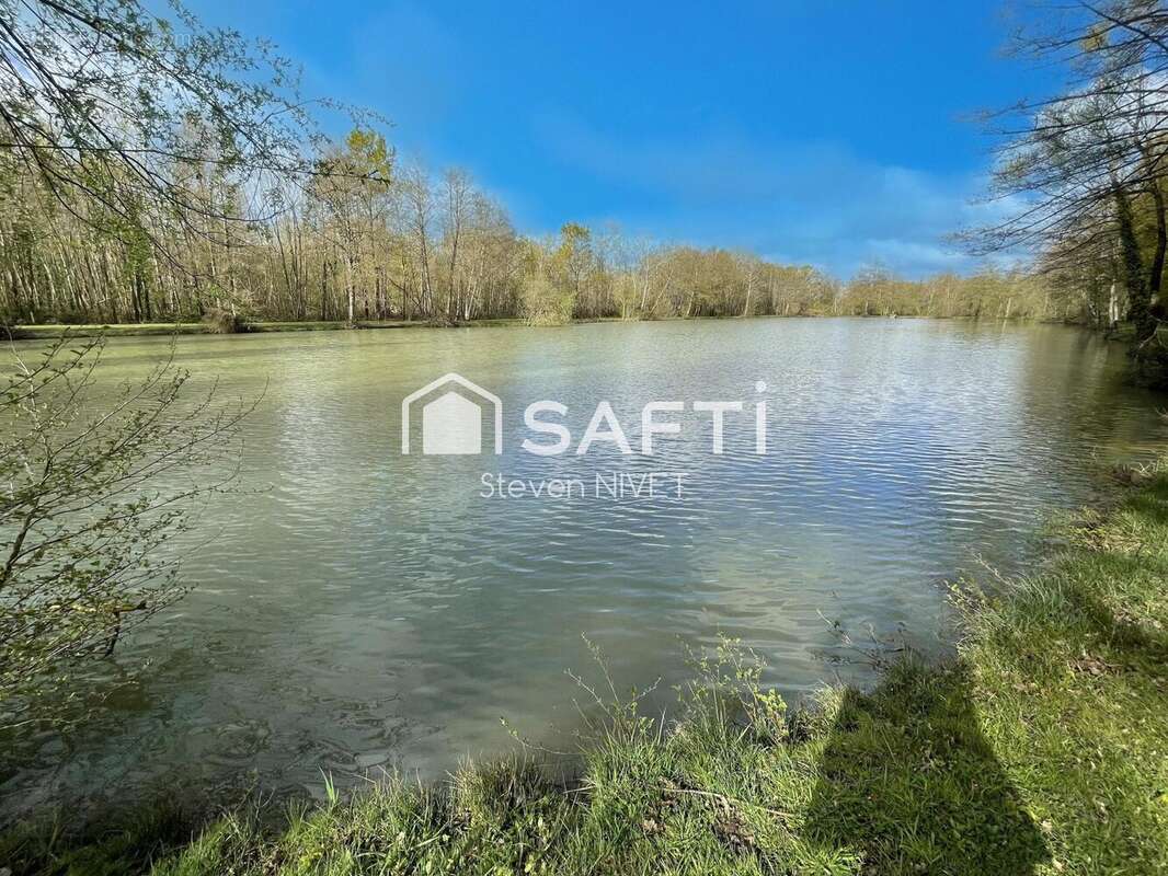 Maison 220 m² à Genouilly  - photo 3