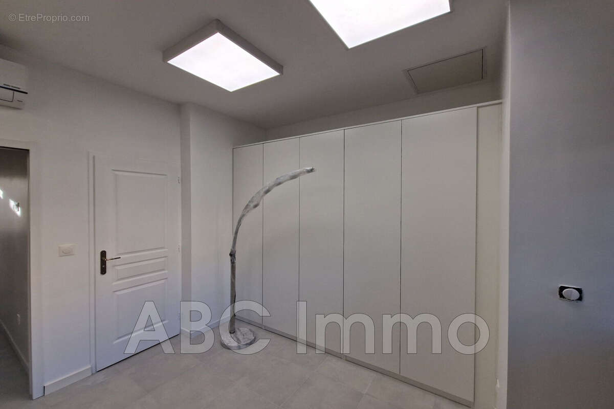 Commerce à AIX-EN-PROVENCE