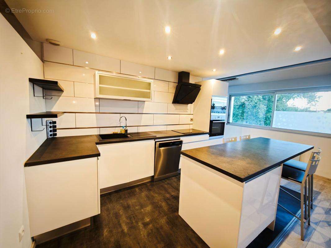 Appartement à LA SALVETAT-SAINT-GILLES