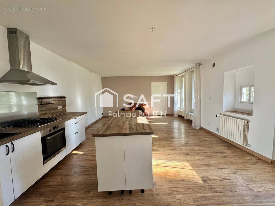 Photo 1 - Maison à COULONGES-SUR-L&#039;AUTIZE