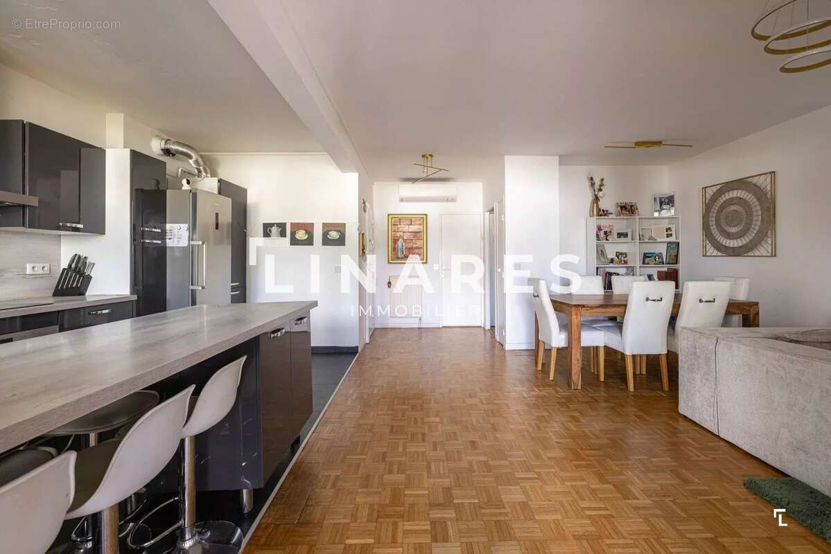 Appartement à MARSEILLE-9E