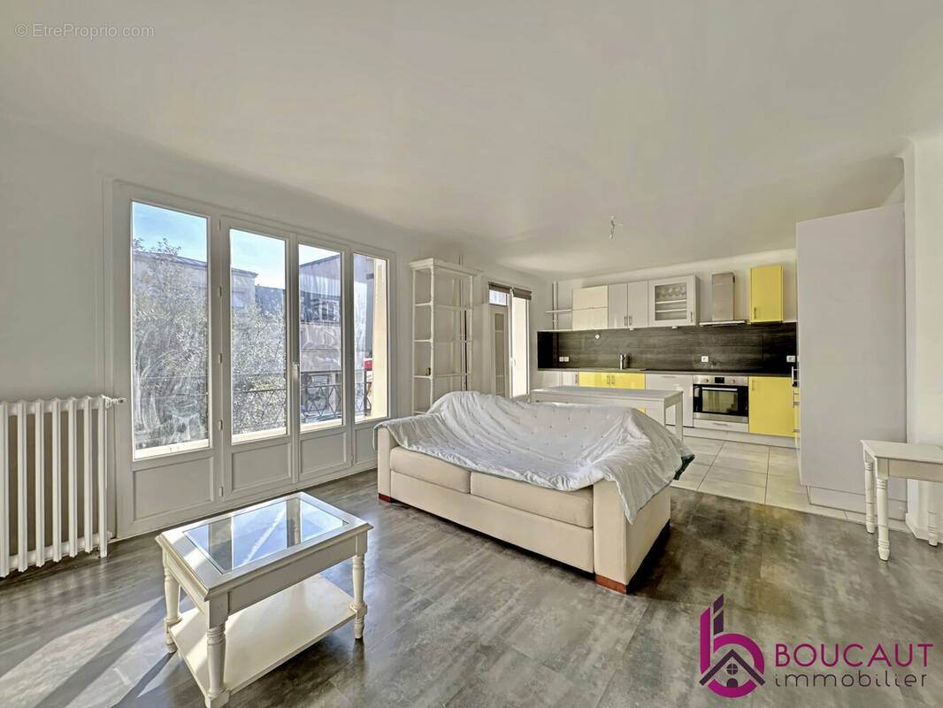 Appartement à LE PLESSIS-ROBINSON