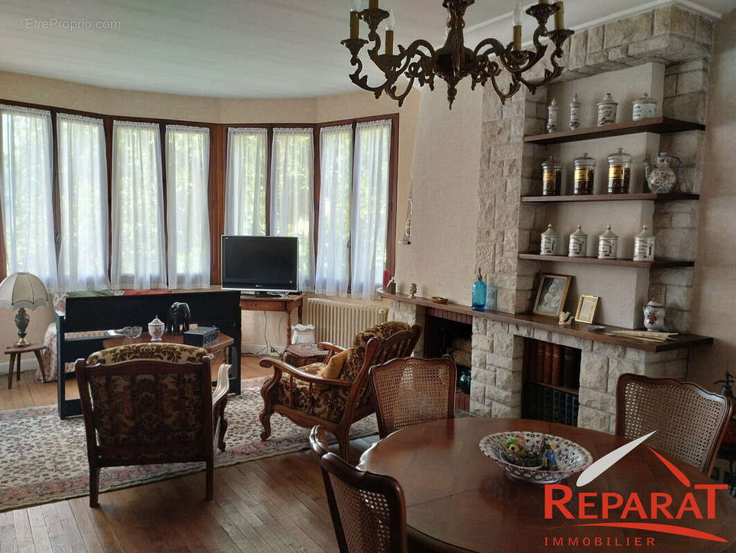 Maison 178 m² à Objat  - photo 4