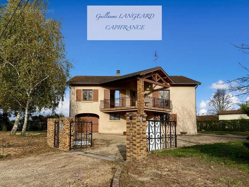 Maison à DOMPIERRE-SUR-CHALARONNE