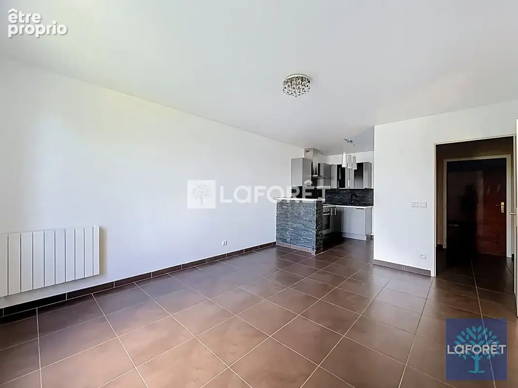 Appartement Vigneux Sur Seine 2 pièces + 3 places de parking - photo 7
