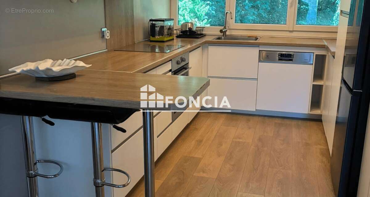 Appartement T4 102 m2, rénové dans un cadre privilégié à ETIOLLES avec PISCINE ET TERRAINS DE TENNIS - photo 16