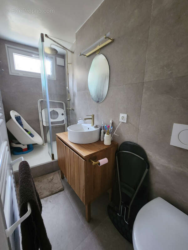 Maison à LA QUEUE-LES-YVELINES