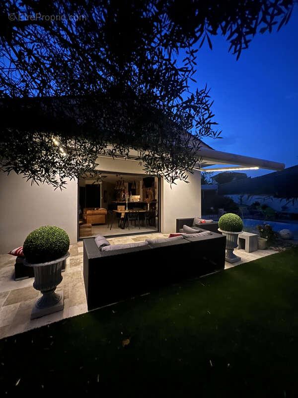 Maison 188 m² à Carbon-Blanc  - photo 5