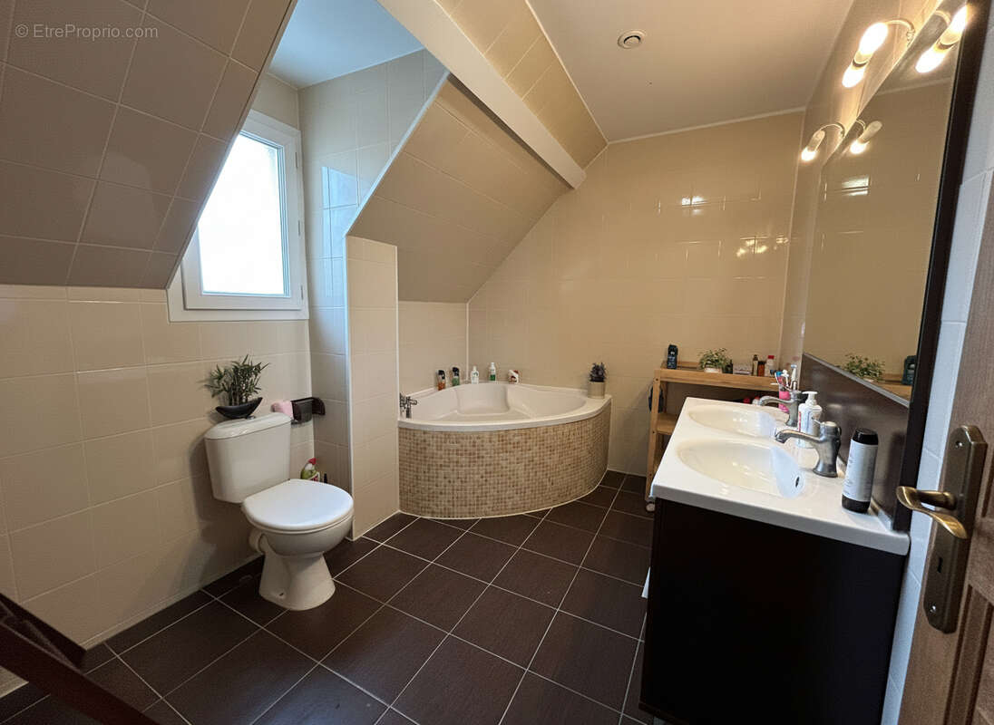 Maison à NOGENT-LE-PHAYE