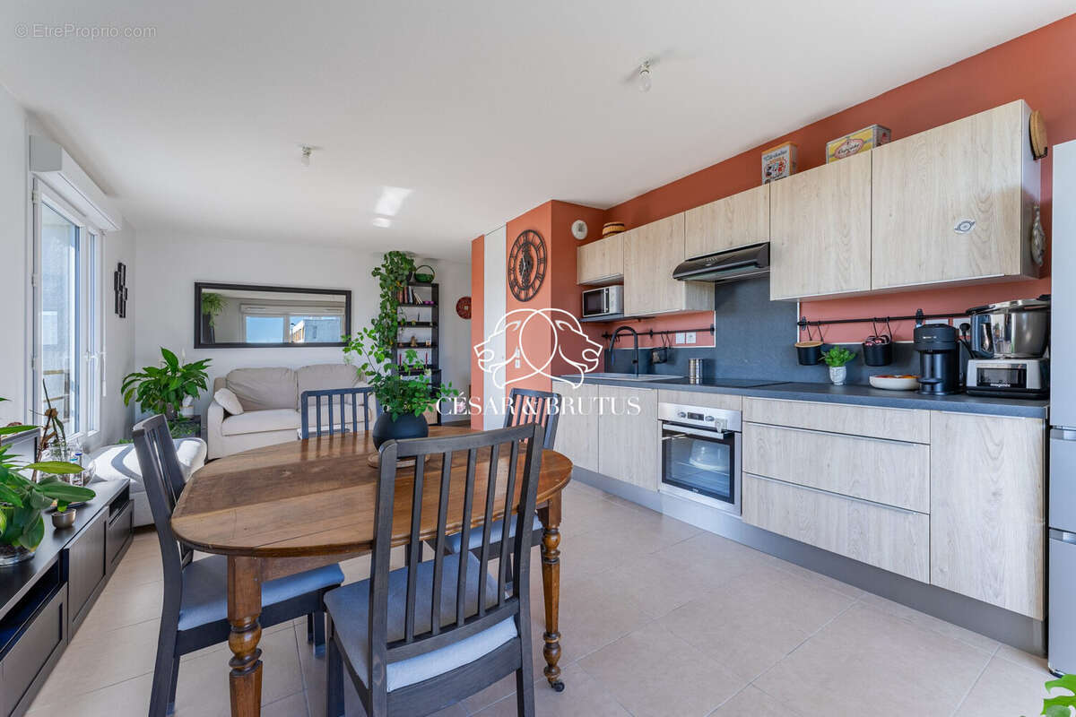 Appartement à LYON-9E