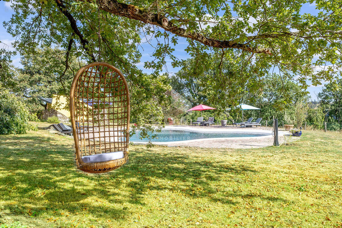 Autre à LA SALVETAT-PEYRALES