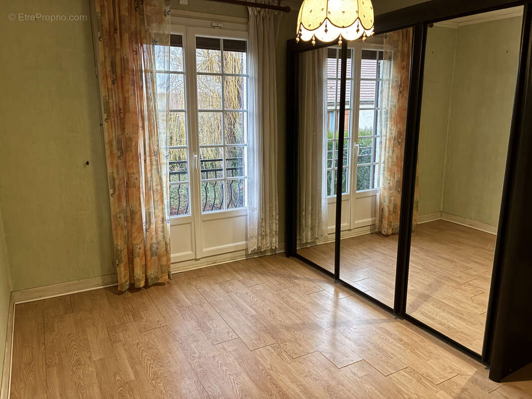 Maison à DARVAULT
