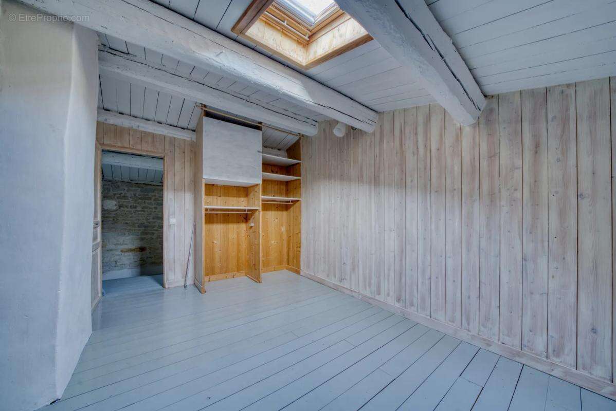 Appartement à SAINT-MARTIN-DE-RE